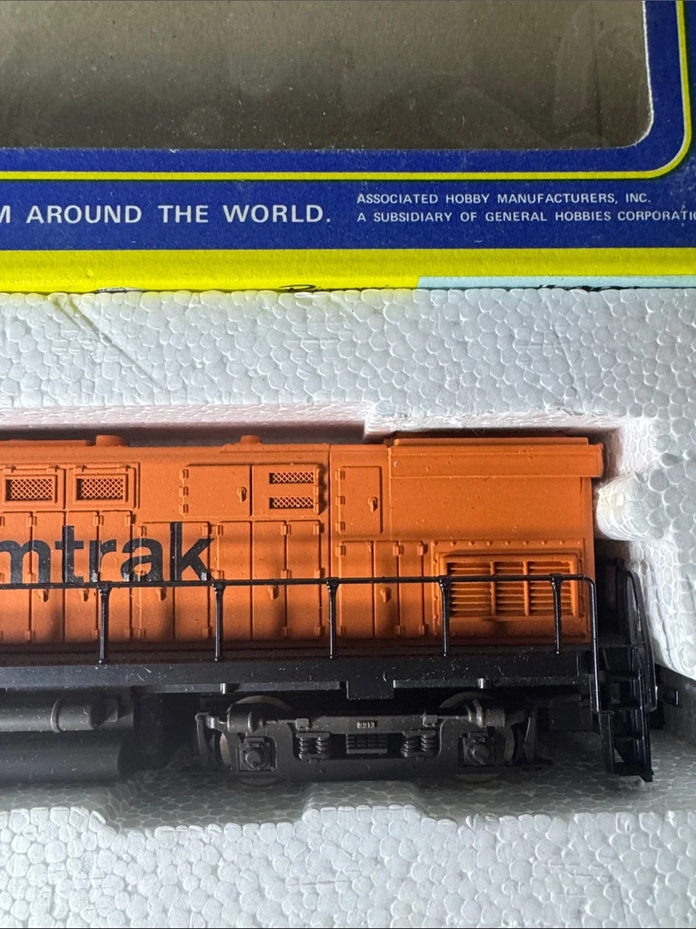 AHM Amtrak HO Scale Diesel Locomotive (New)